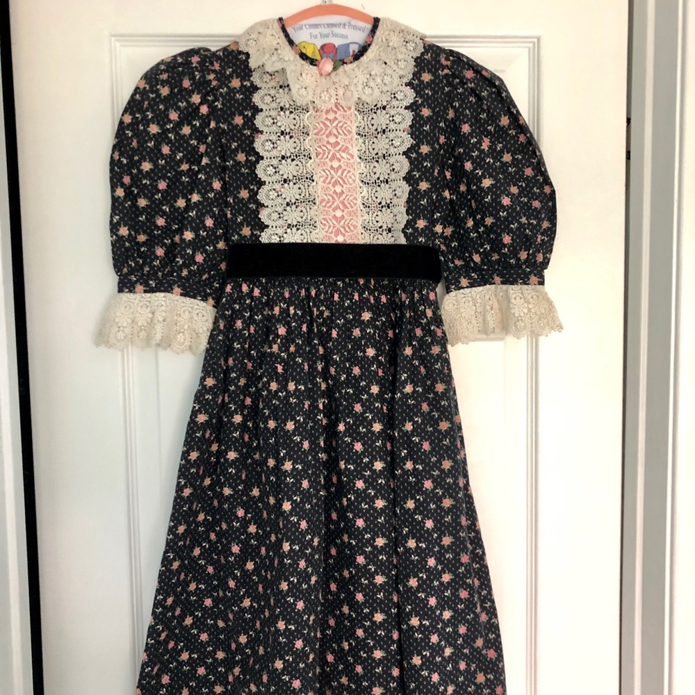Girls dress